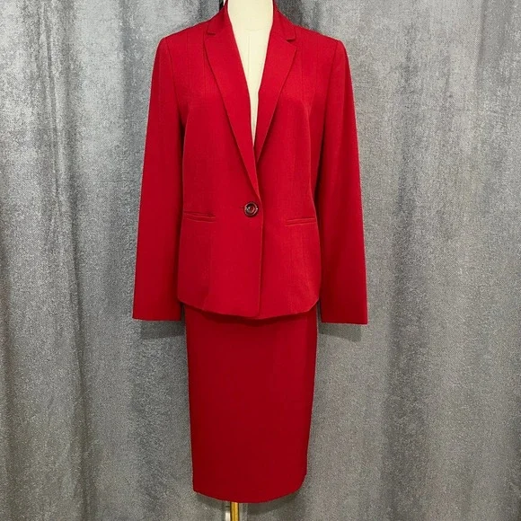 Kasper Women's Size 10 Red Skirt Suit Blazer Set Classic Power Dressing